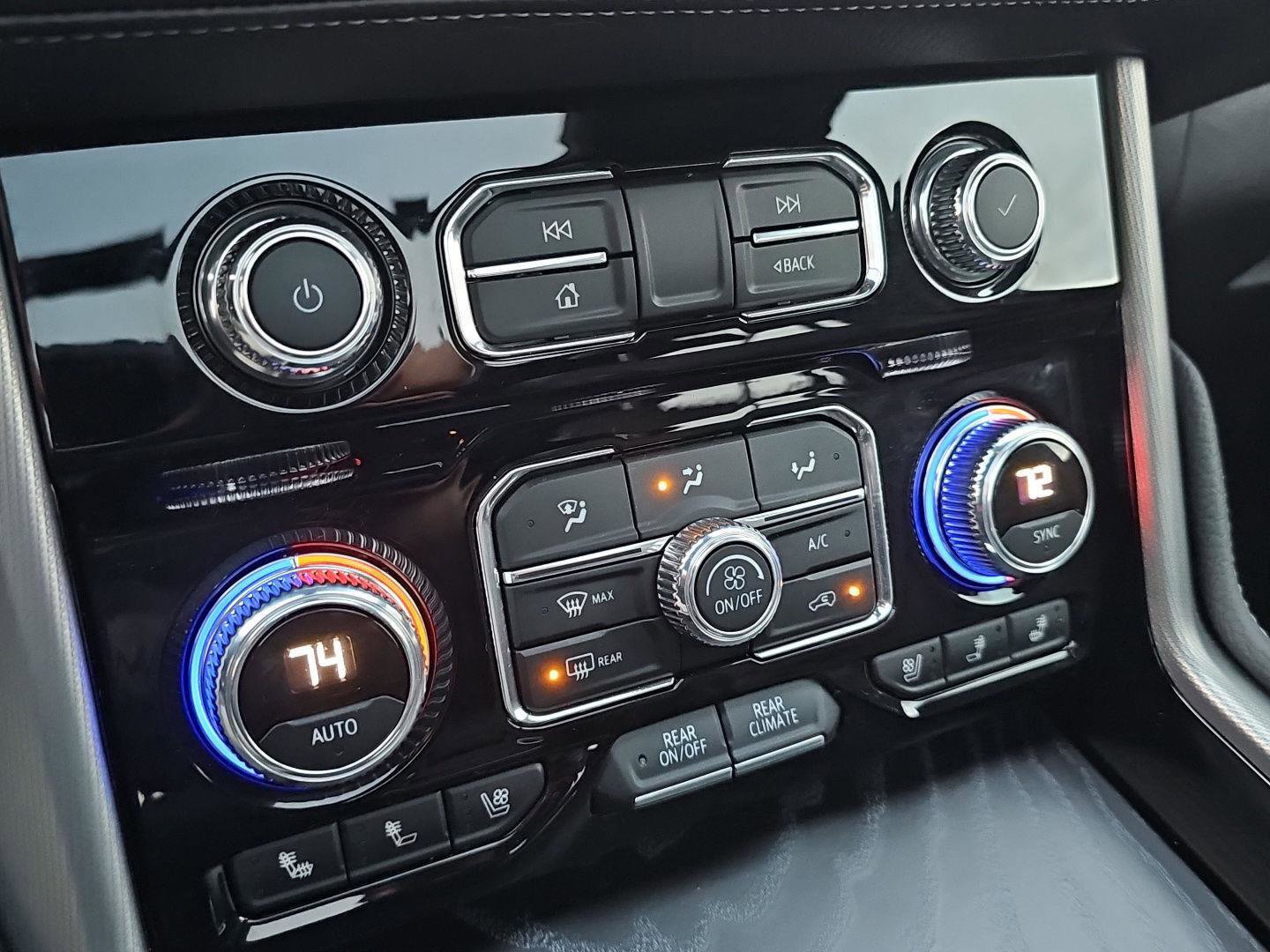 Used 2022 GMC Yukon Denali image 18