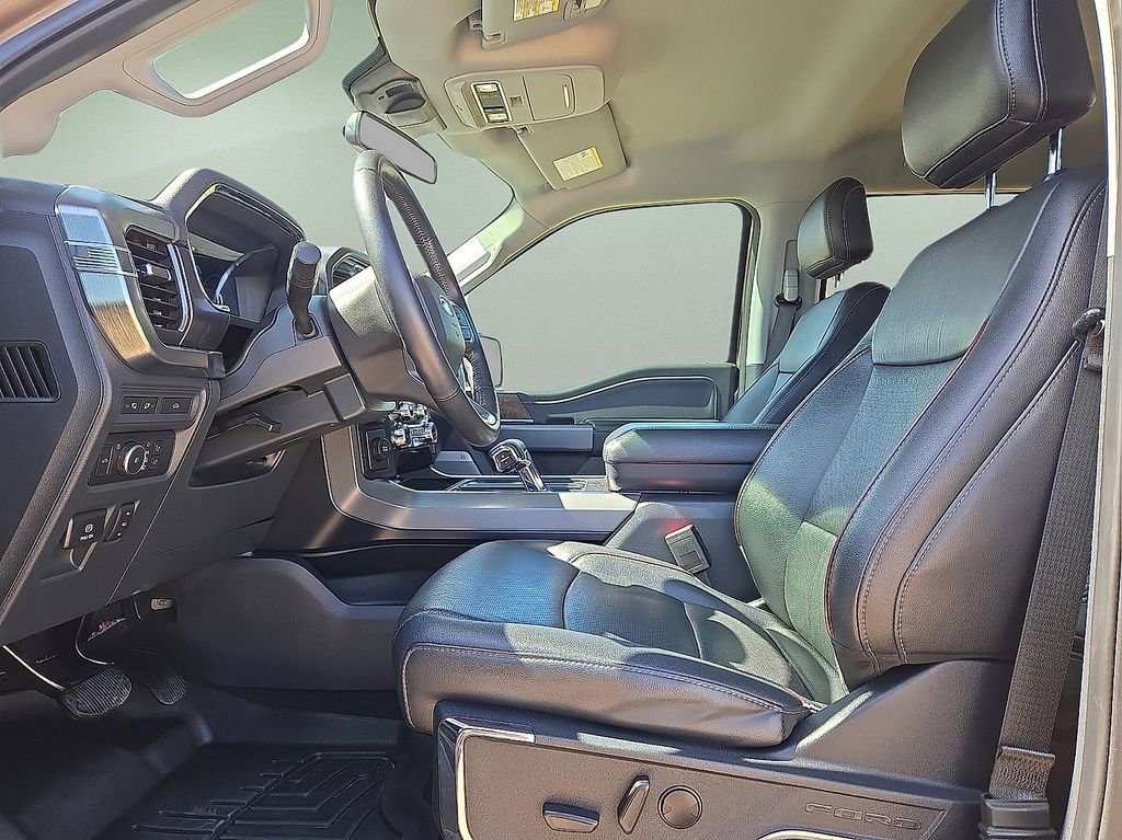 Used 2022 Ford F150 Lariat image 22