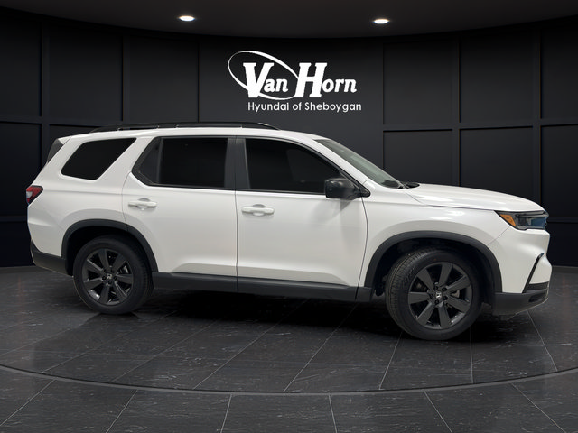 Used 2023 Honda Pilot Sport image 8