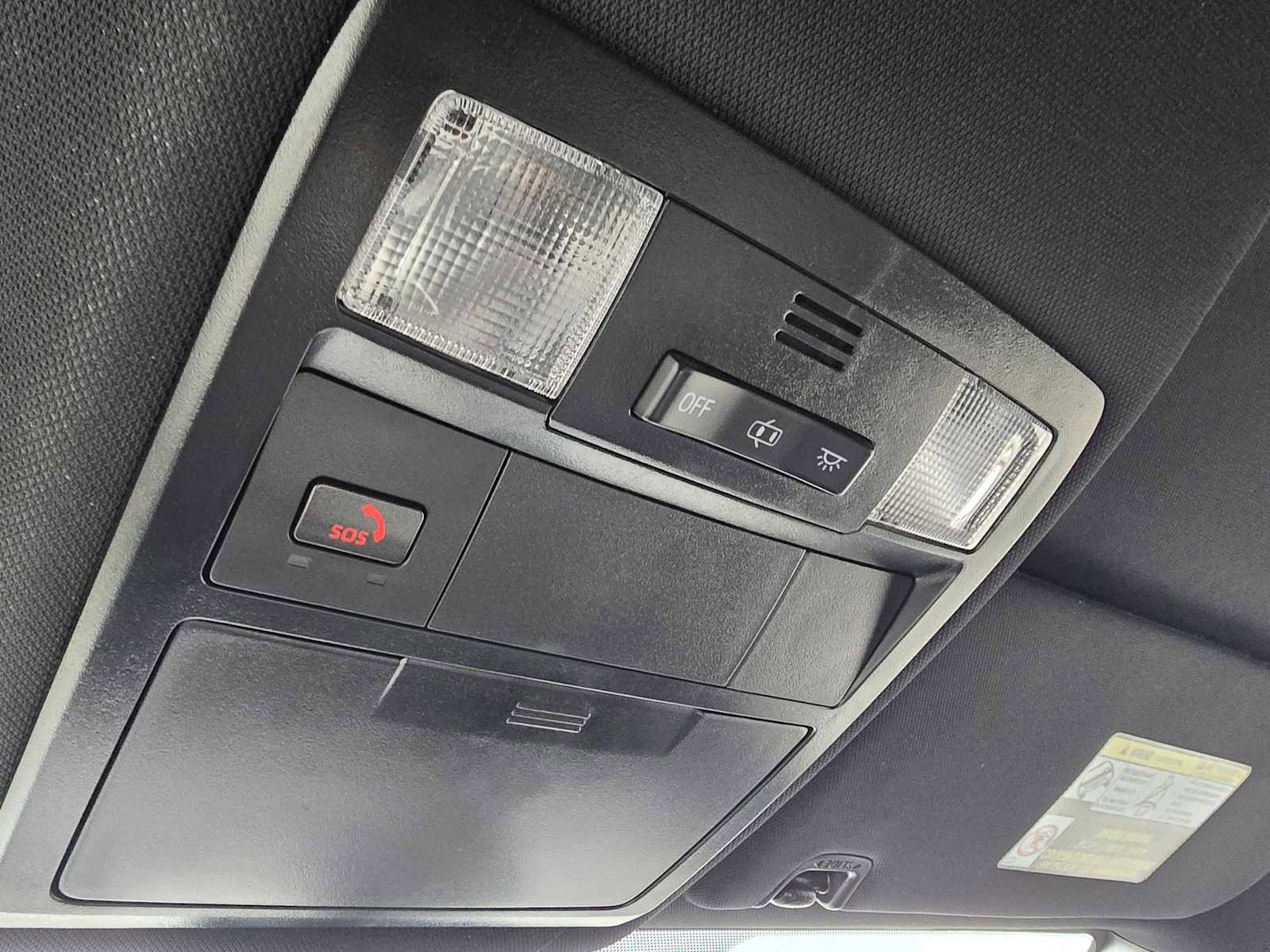 Used 2022 Toyota Tacoma TRD Sport w/ Technology Package image 32