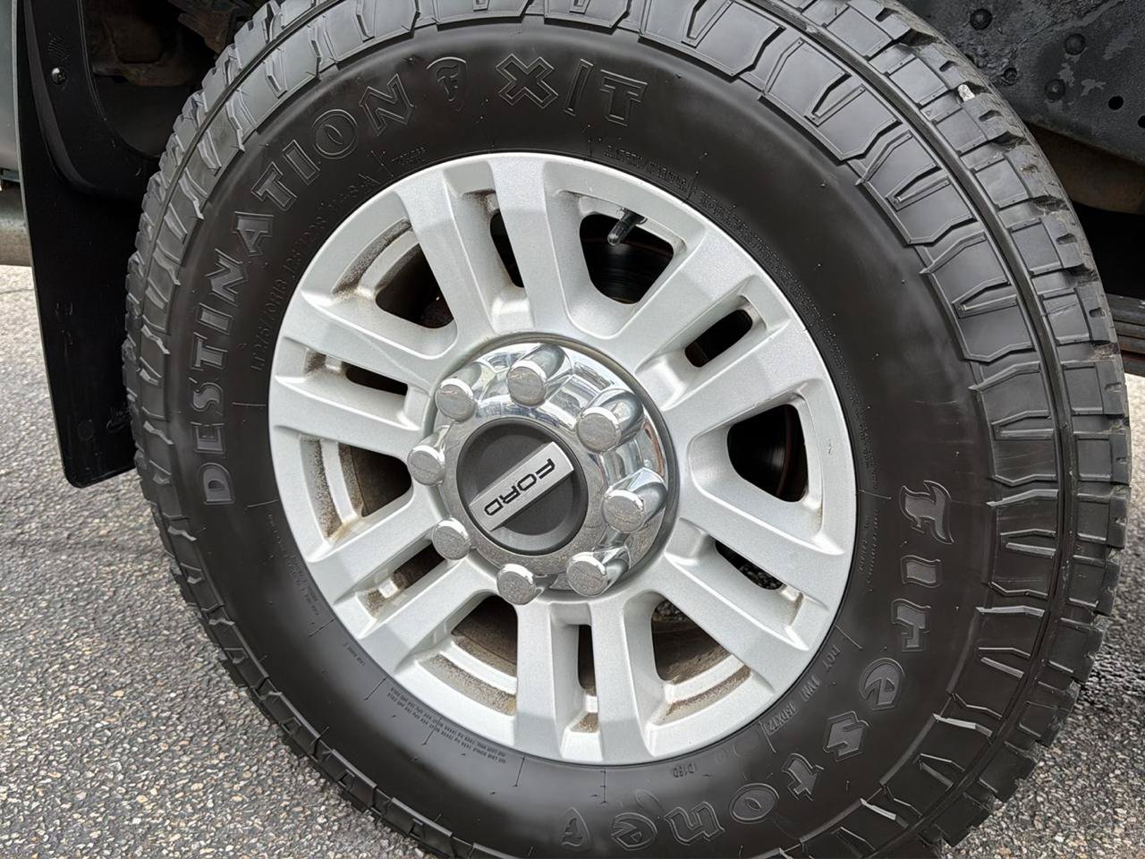 Used 2011 Ford F250 XL w/ Snow Plow Prep Pkg AWD/4WD image 14