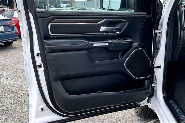 Used 2022 RAM 1500 Laramie AWD/4WD image 17