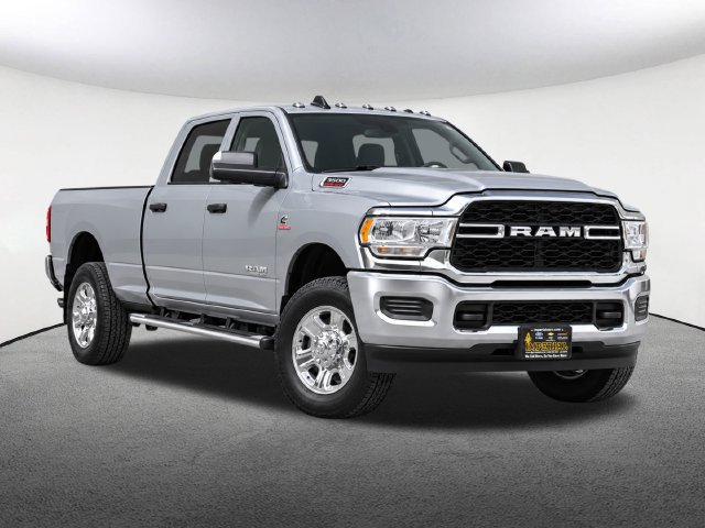 Used 2022 RAM 3500 Tradesman AWD/4WD image 2