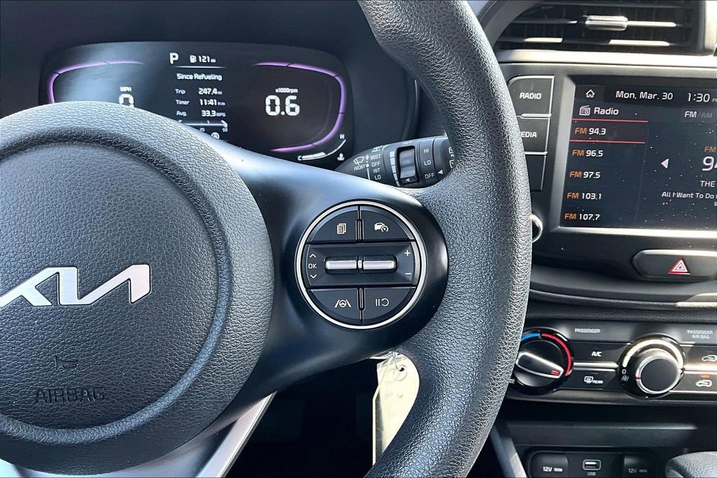 Used 2023 Kia Soul LX w/ LX Technology Package FWD image 19