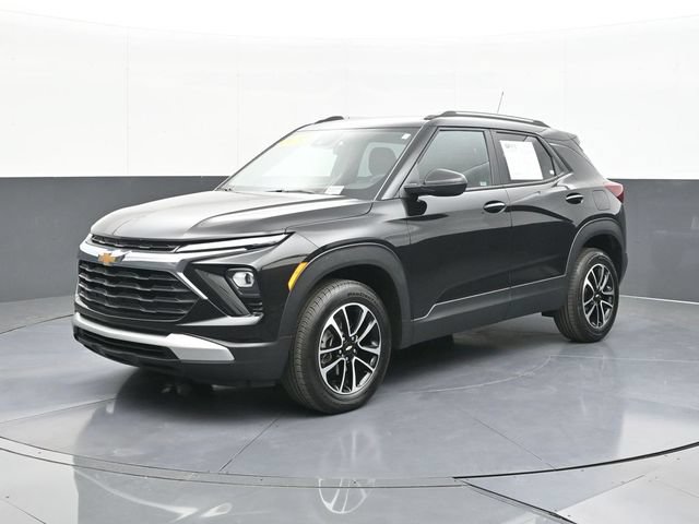 Used 2025 Chevrolet TrailBlazer LT AWD/4WD image 4