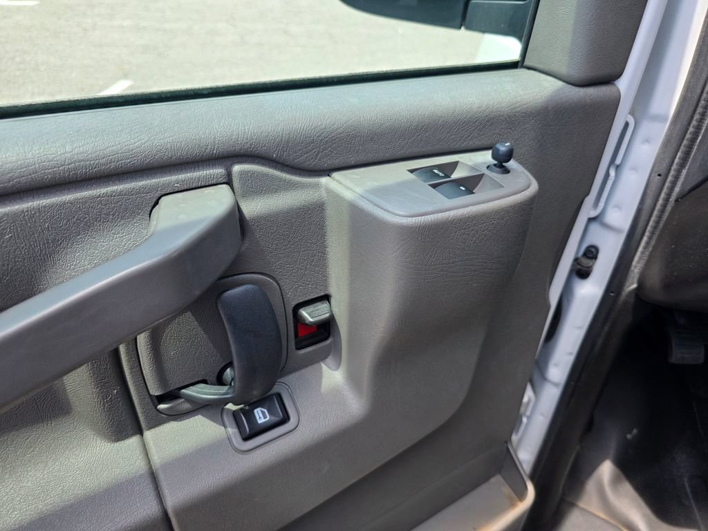 Used 2024 Chevrolet Express 2500 w/ Driver Convenience Package RWD image 14