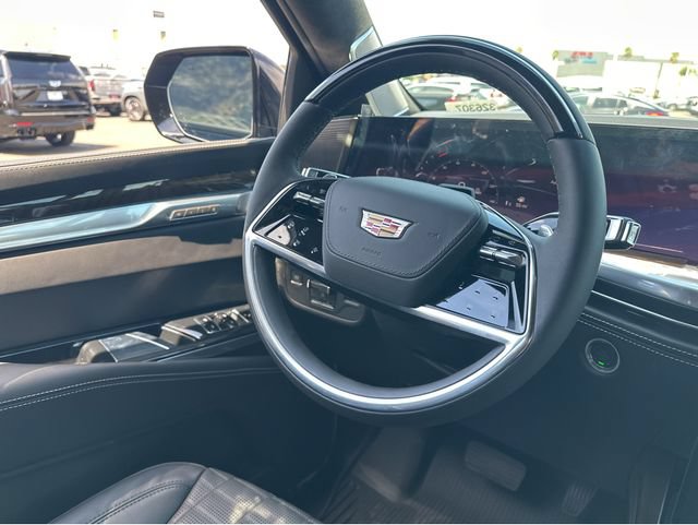 New 2026 Cadillac Escalade ESV Platinum Sport w/ LPO, ONYX Package AWD/4WD image 23