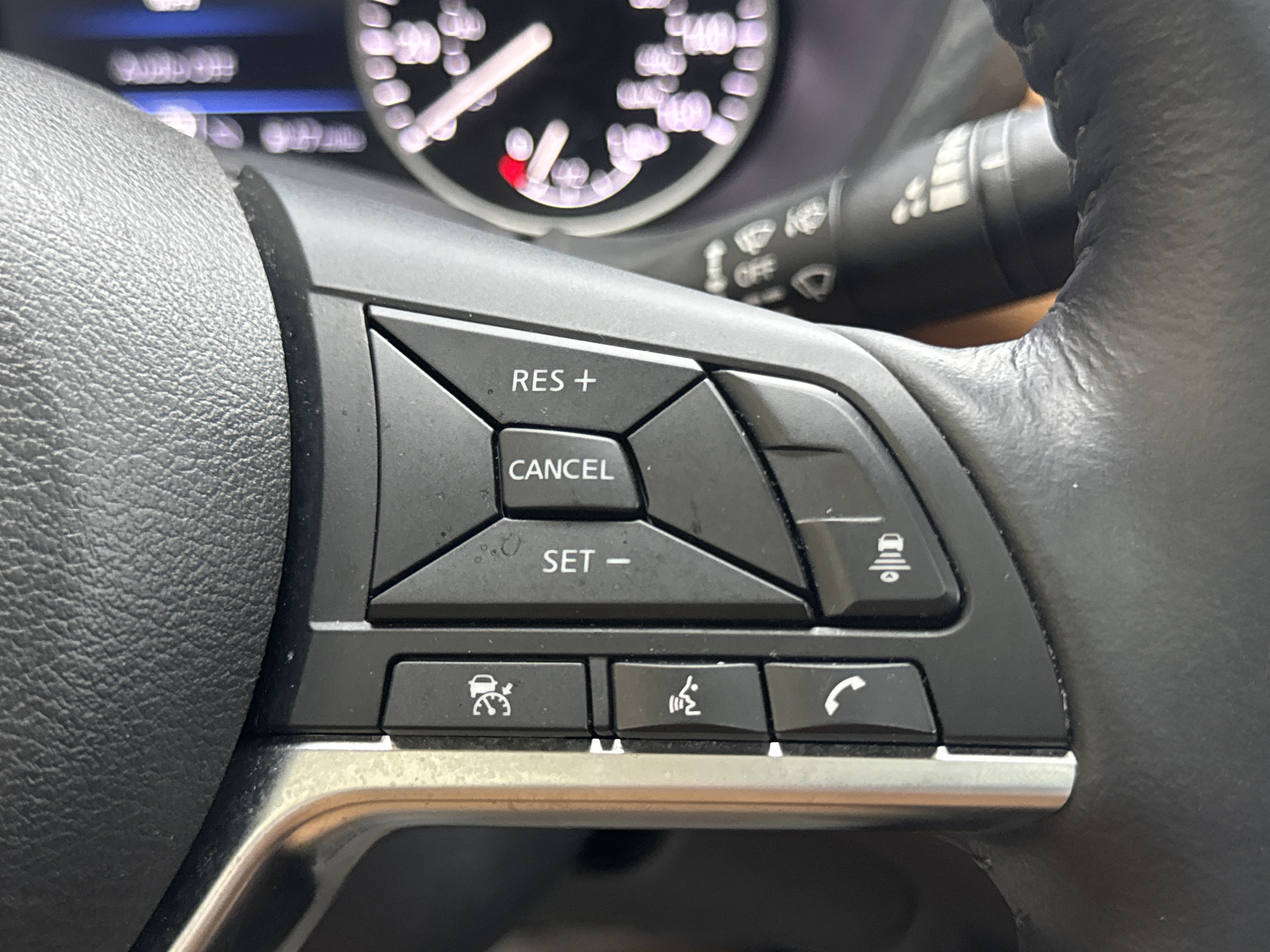 Used 2024 Nissan Sentra SV w/ SV Premium Package FWD image 20