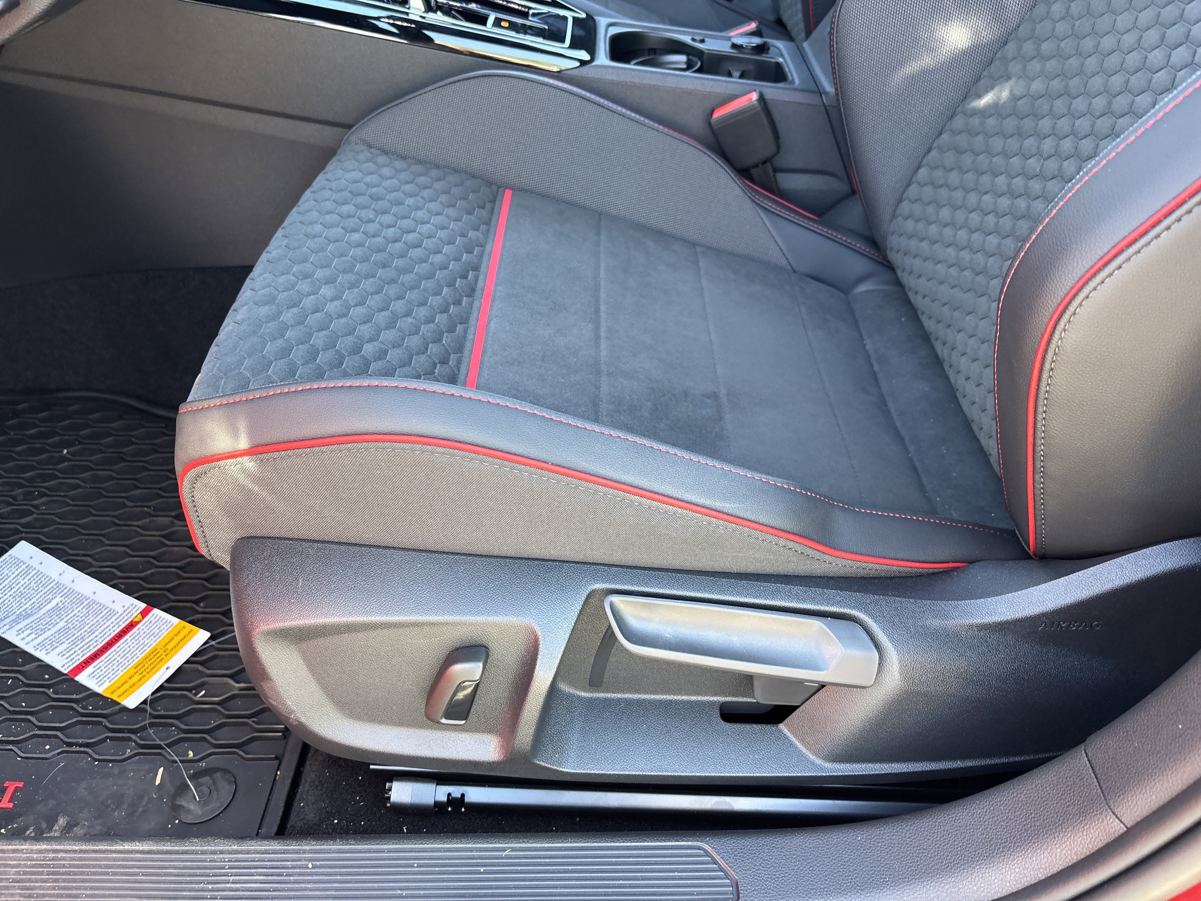 New 2026 Volkswagen GTI SE image 18