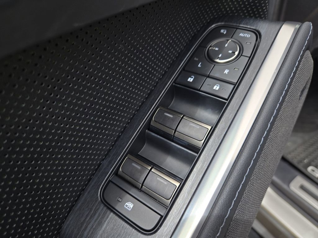 Used 2024 Lexus GX 550 image 34
