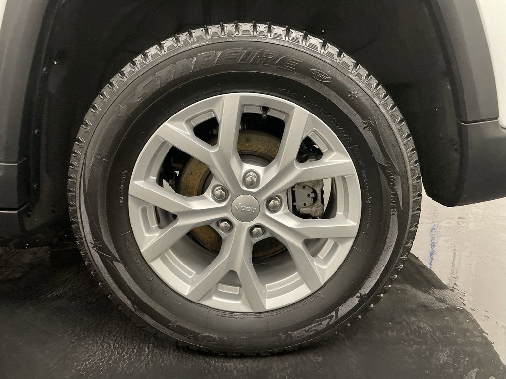 Used 2023 Jeep Grand Cherokee Limited image 26