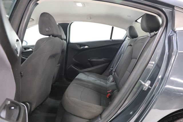 Used 2017 Chevrolet Cruze LT w/ Convenience Package FWD image 27