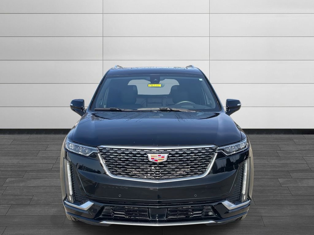 Certified 2025 Cadillac XT6 Premium Luxury w/ Platinum Package image 8