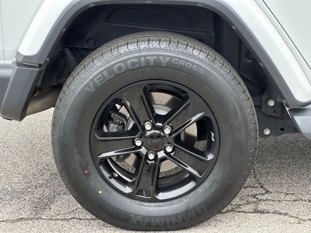 Used 2020 Jeep Wrangler Unlimited Sahara image 9