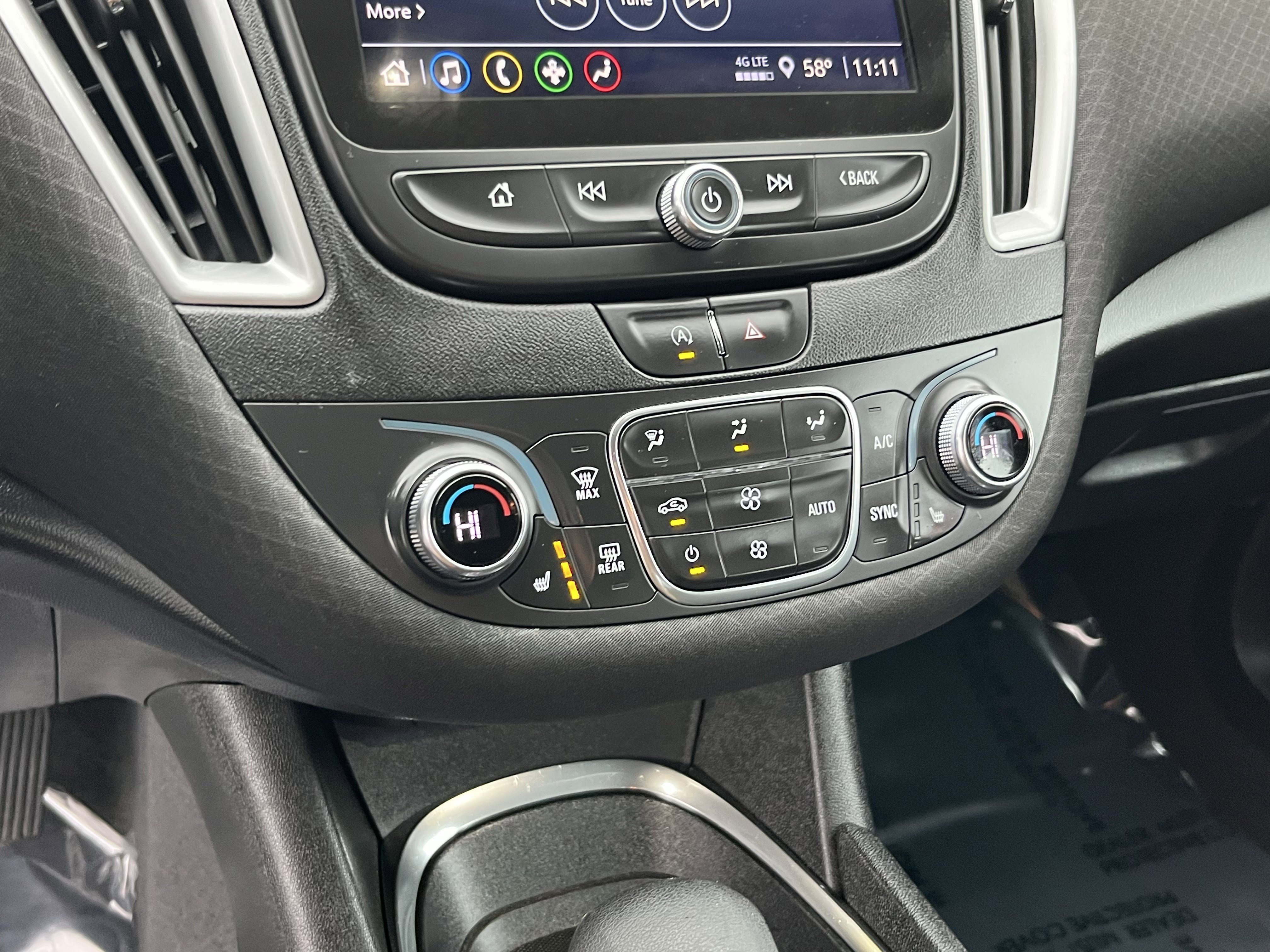 Used 2022 Chevrolet Malibu LT FWD image 22