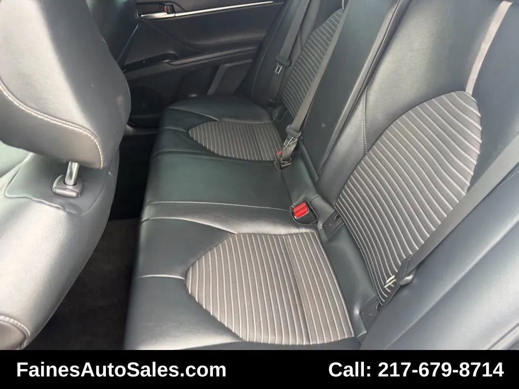Used 2019 Toyota Camry SE image 35
