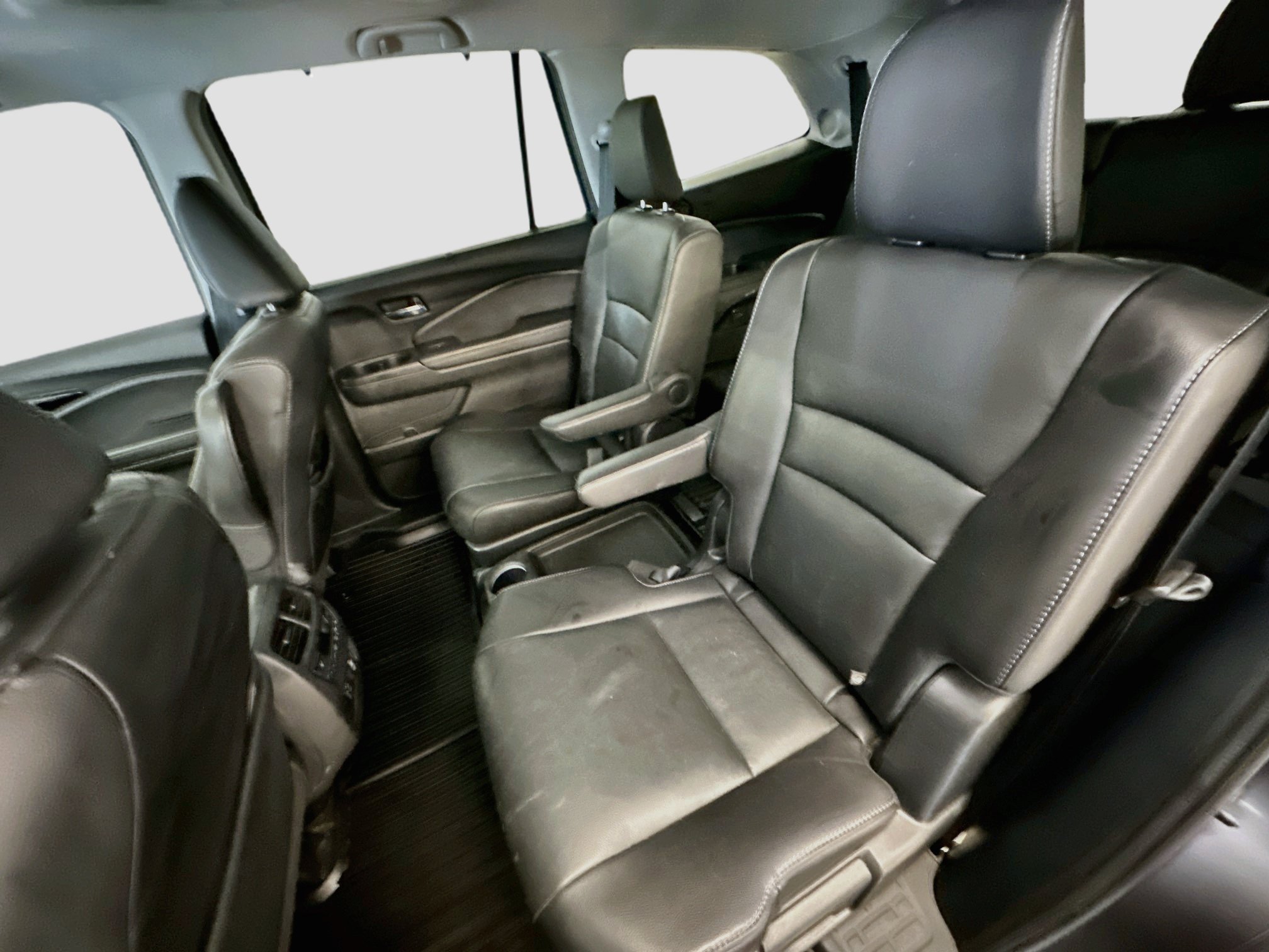 Used 2020 Honda Pilot Touring image 30