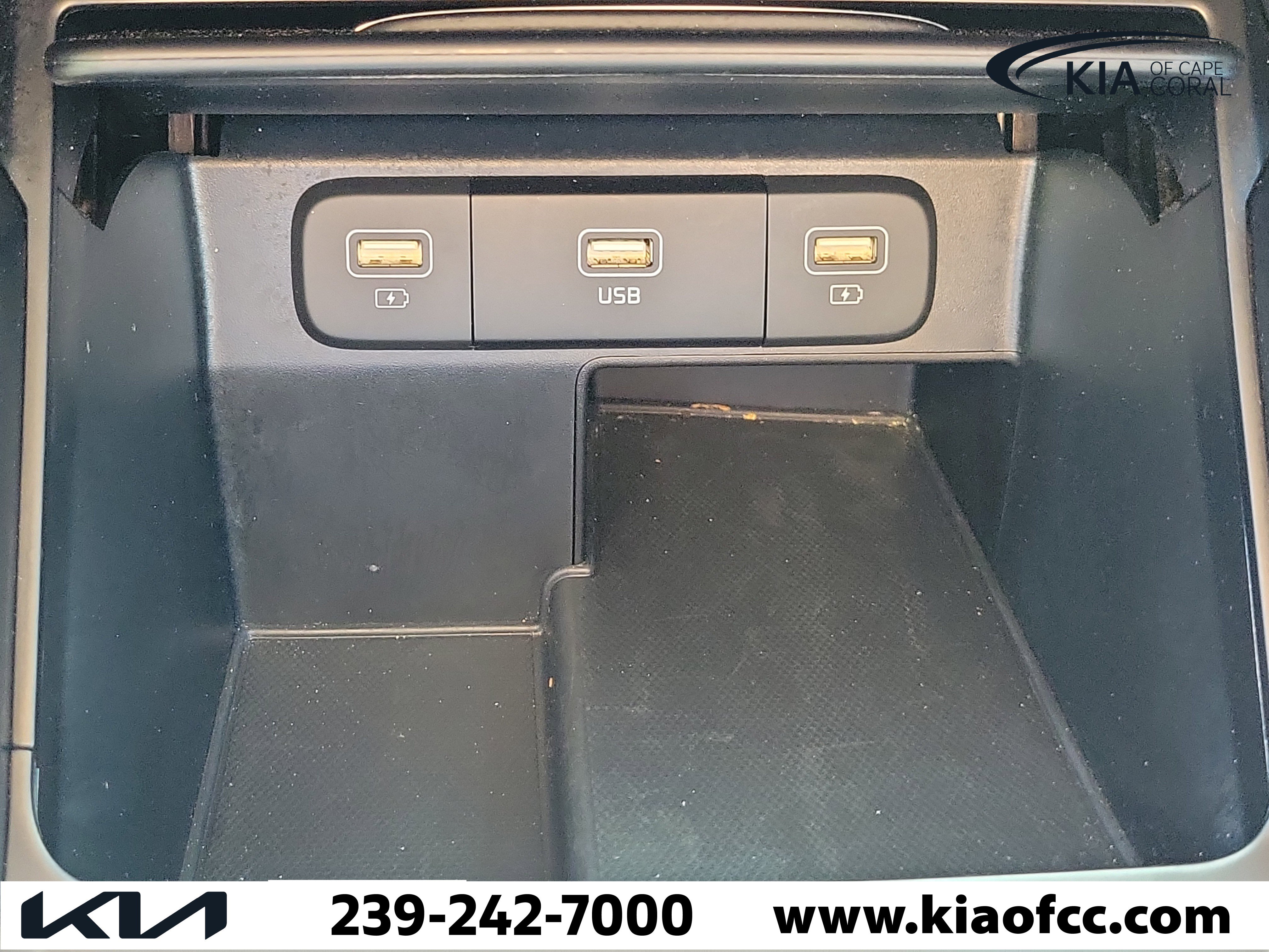Used 2023 Kia Sorento LX FWD image 28