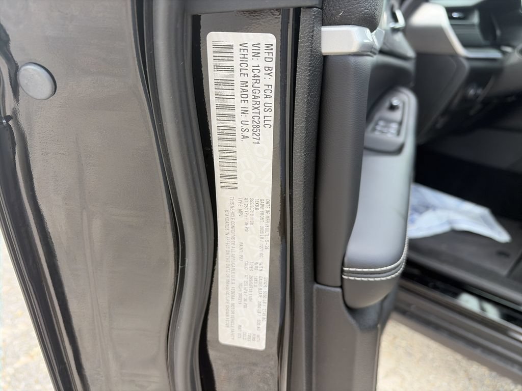 New 2026 Jeep Grand Cherokee Altitude RWD image 37