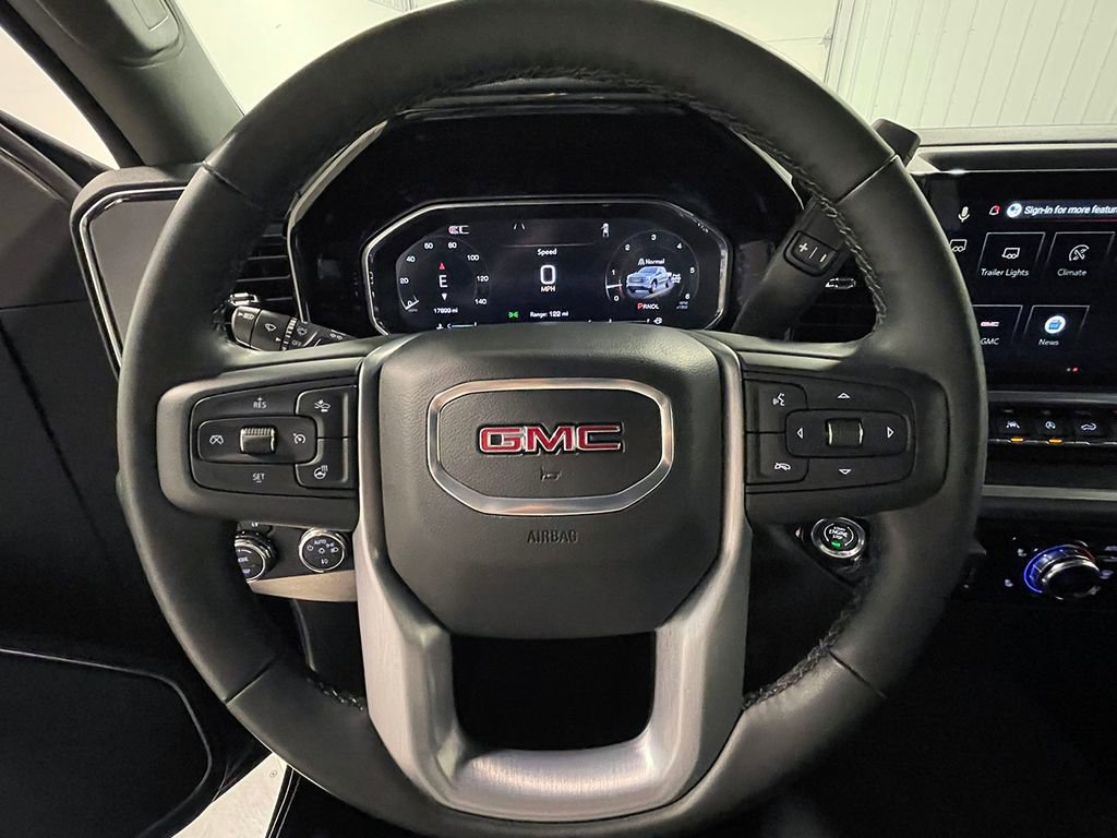 Used 2026 GMC Sierra 1500 SLT AWD/4WD image 34
