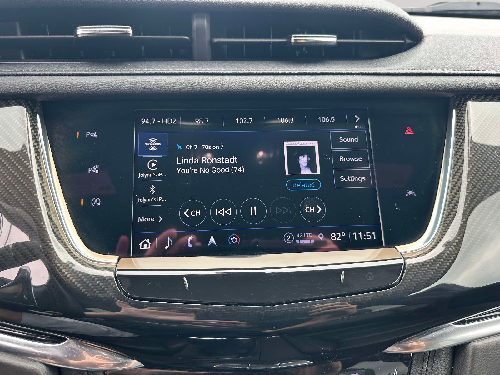 Certified 2022 Cadillac XT6 Sport w/ Technology Package AWD/4WD image 9