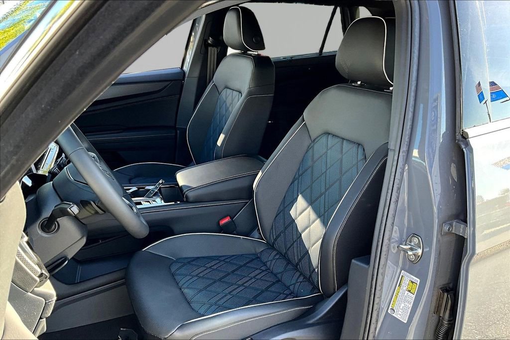 New 2026 Volkswagen Atlas Cross Sport SEL Premium R-Line AWD/4WD image 21