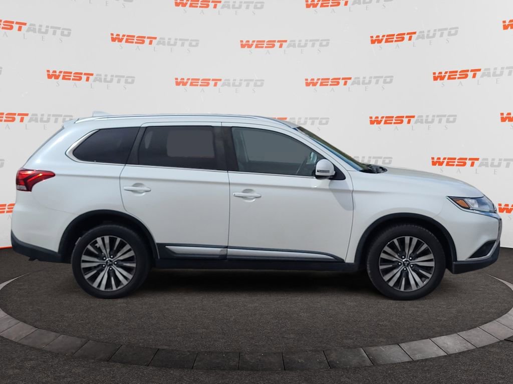 Used 2019 Mitsubishi Outlander SEL AWD/4WD image 6