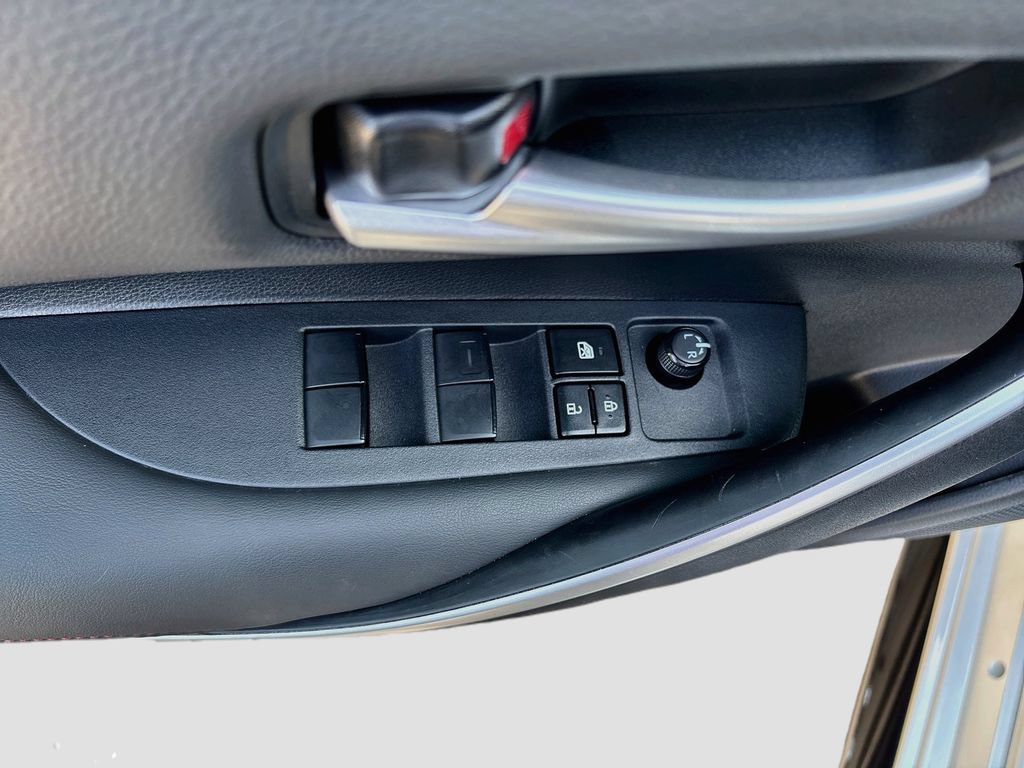 Used 2023 Toyota Corolla SE FWD image 18
