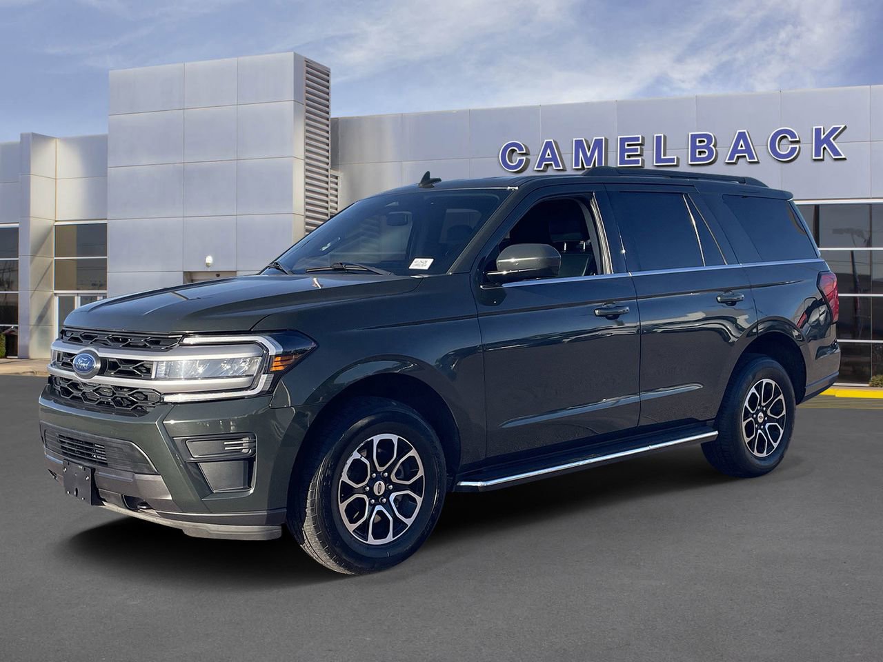 Used 2022 Ford Expedition XLT image 32