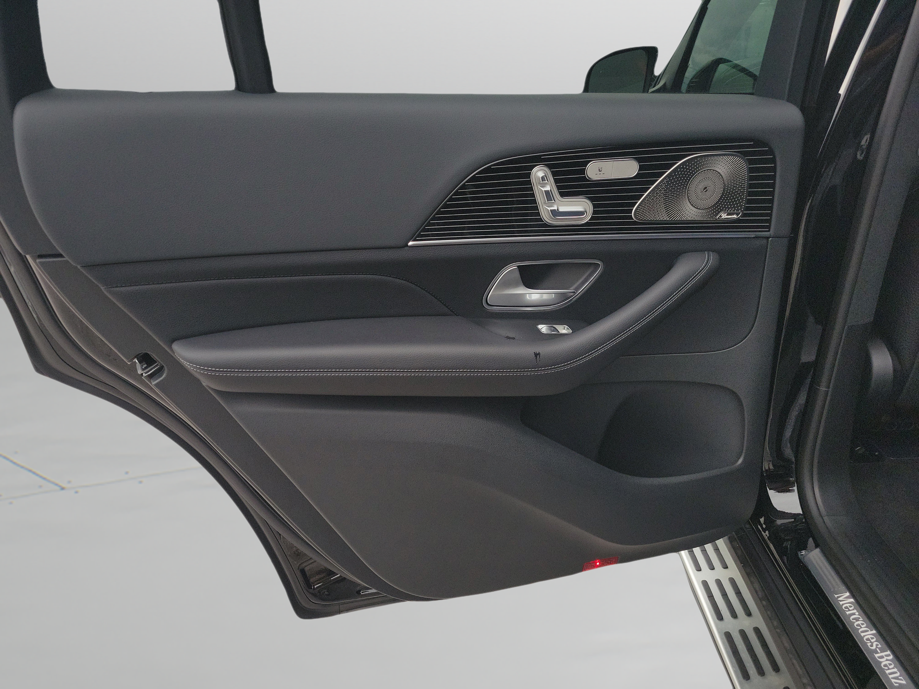 New 2026 Mercedes-Benz GLS 450 4MATIC image 7