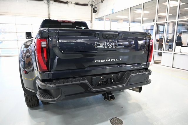 Used 2024 GMC Sierra 3500 Denali Ultimate image 7