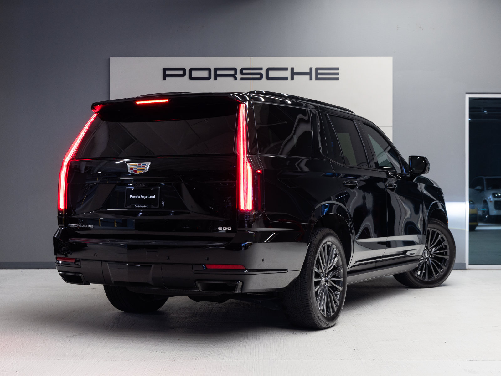 Used 2026 Cadillac Escalade Platinum Sport AWD/4WD image 7