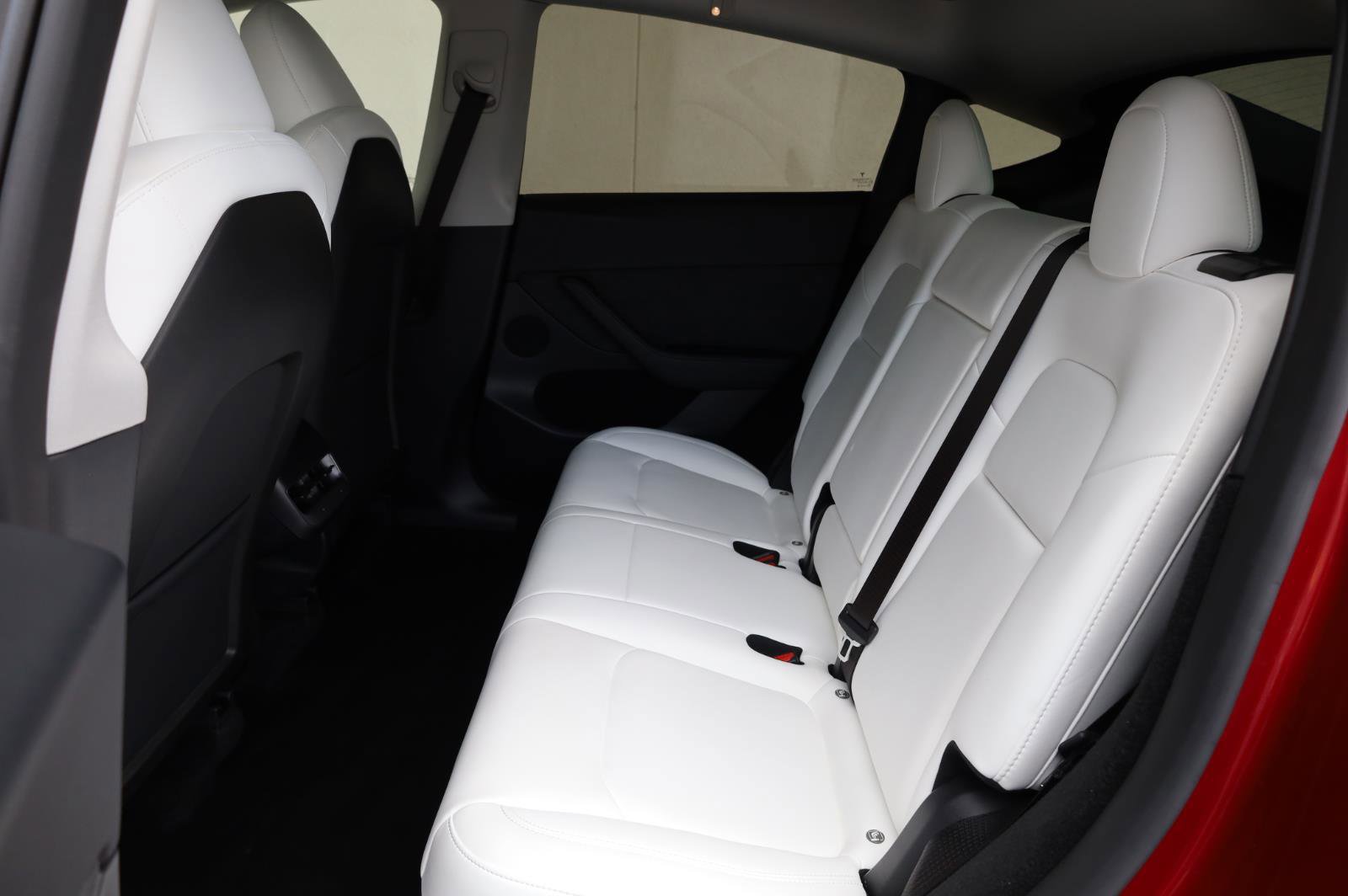 Used 2024 Tesla Model Y Long Range RWD image 21