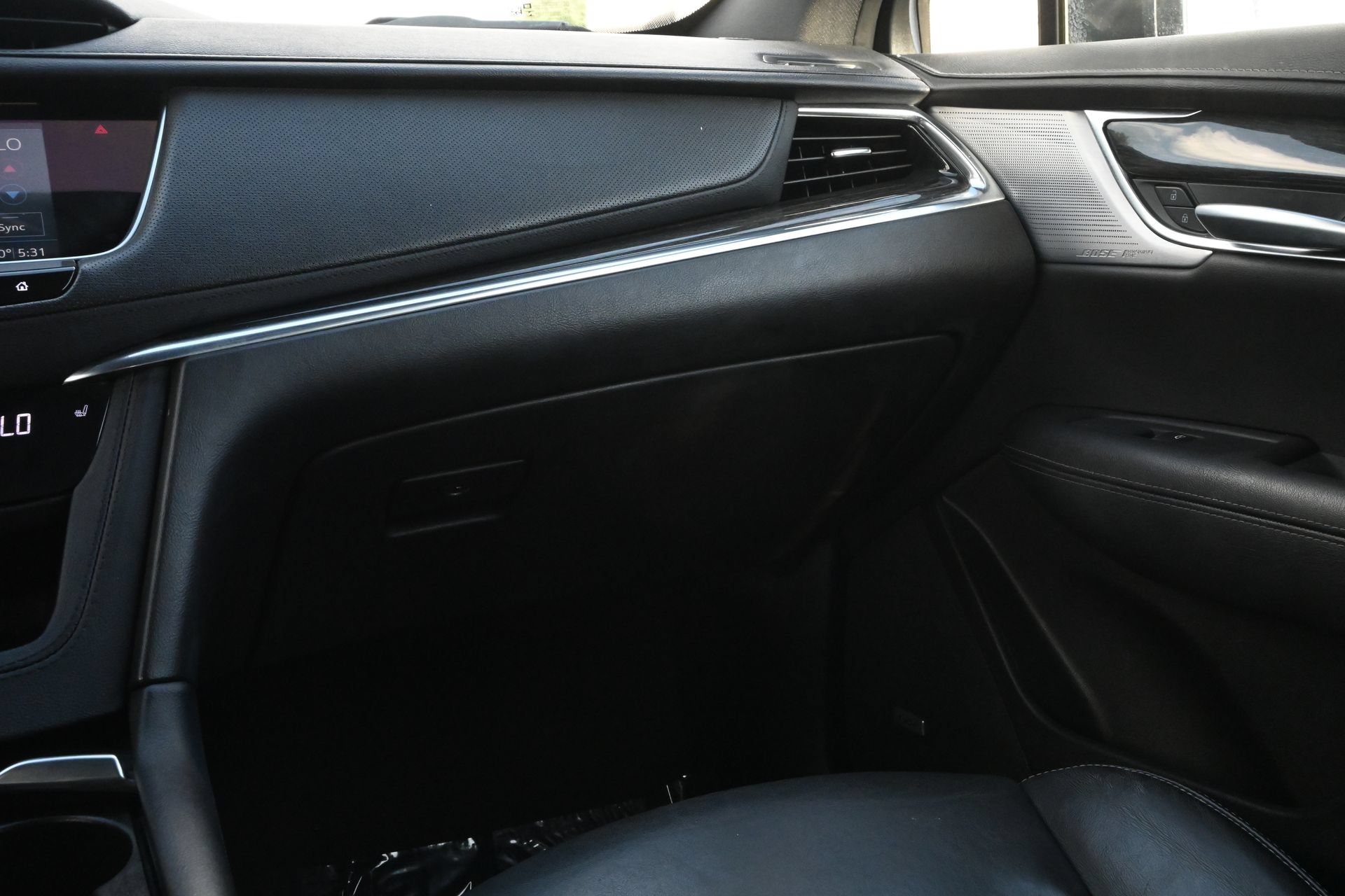 Used 2023 Cadillac XT5 Premium Luxury FWD image 9