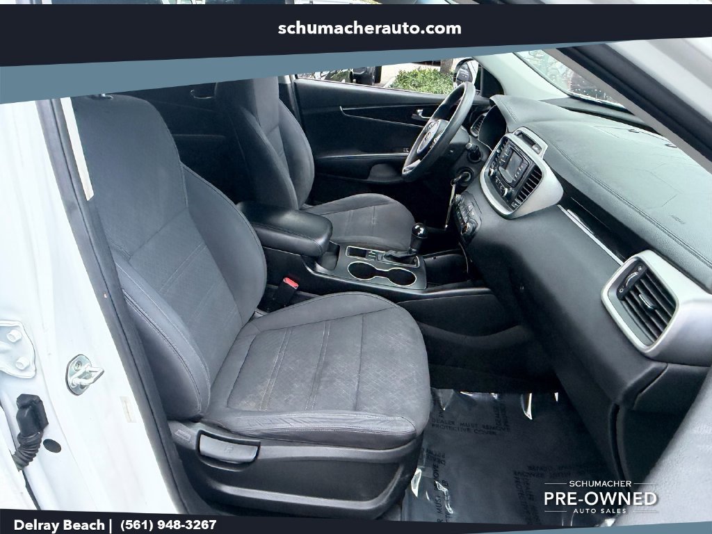 Used 2017 Kia Sorento LX FWD image 19