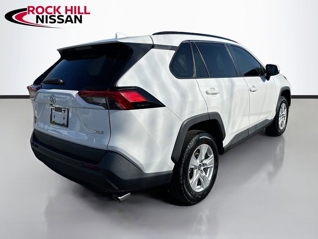 Used 2021 Toyota RAV4 XLE image 7