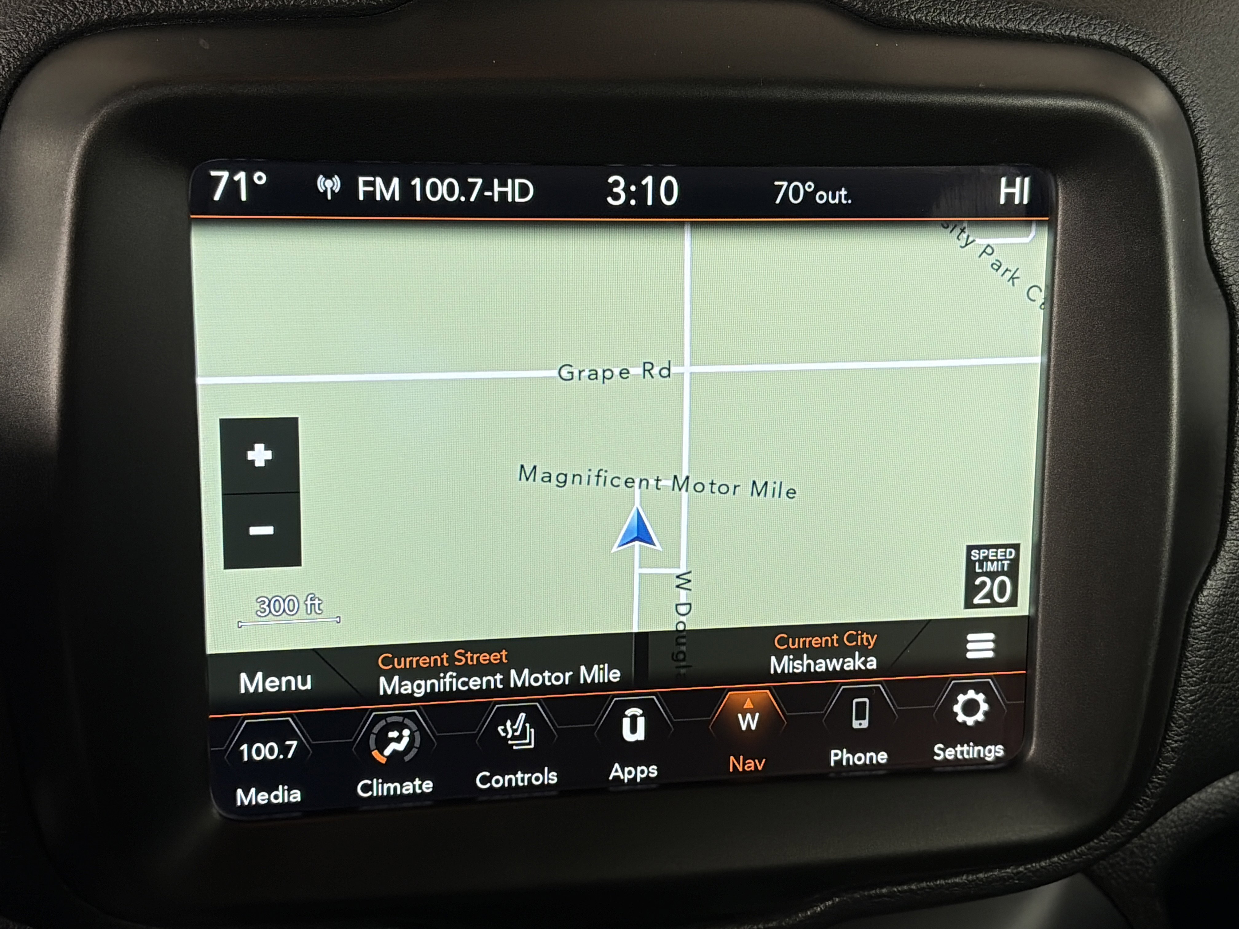 Used 2023 Jeep Renegade Limited w/ Sun/Sound Group image 23