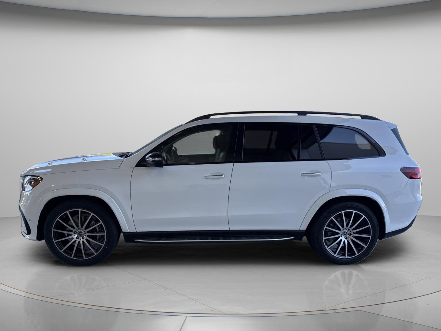 Certified 2026 Mercedes-Benz GLS 450 GLS 450 image 3