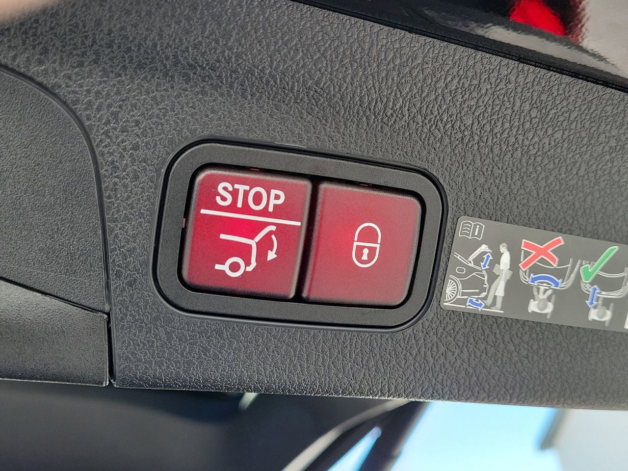 New 2026 Mercedes-Benz GLE 580 4MATIC image 10