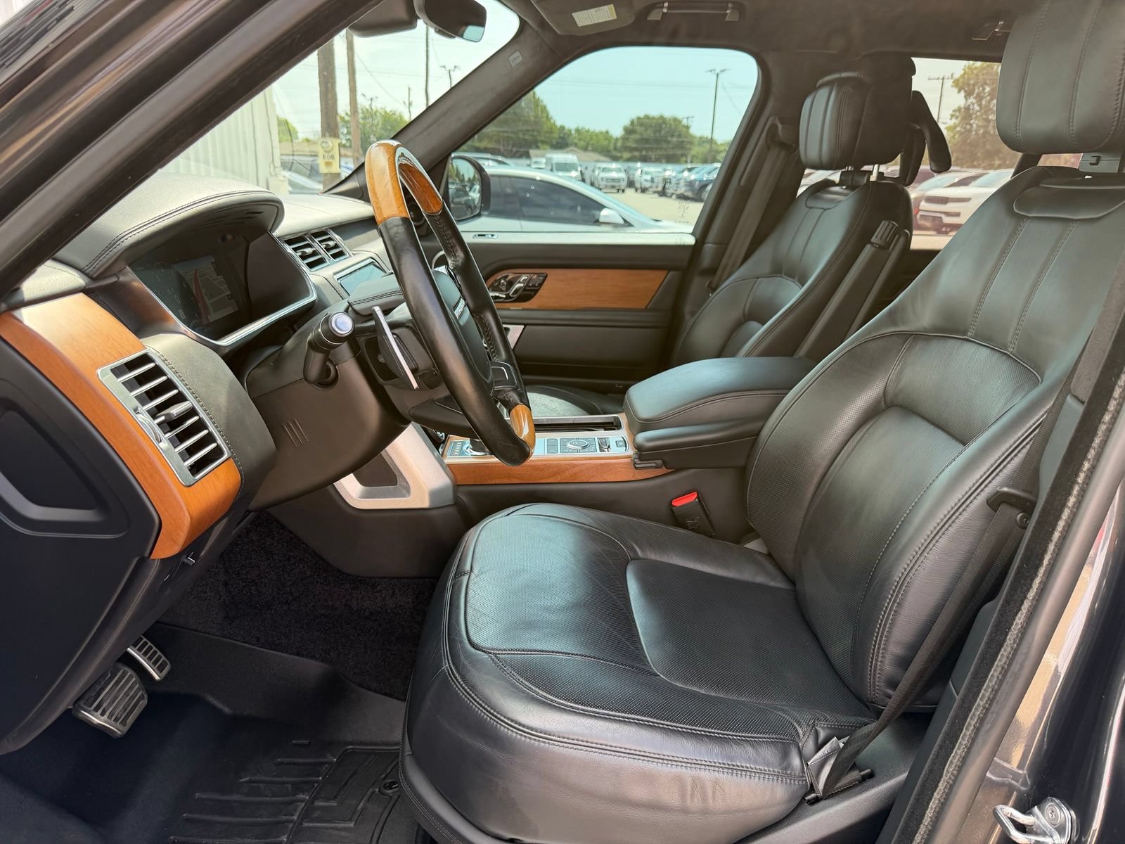 Used 2018 Land Rover Range Rover Autobiography AWD/4WD image 21