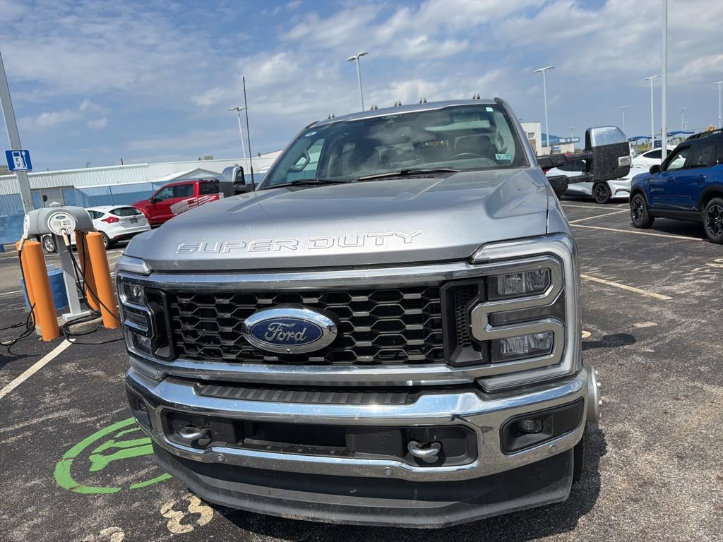 Used 2024 Ford F350 Lariat w/ Lariat Ultimate Package AWD/4WD image 6