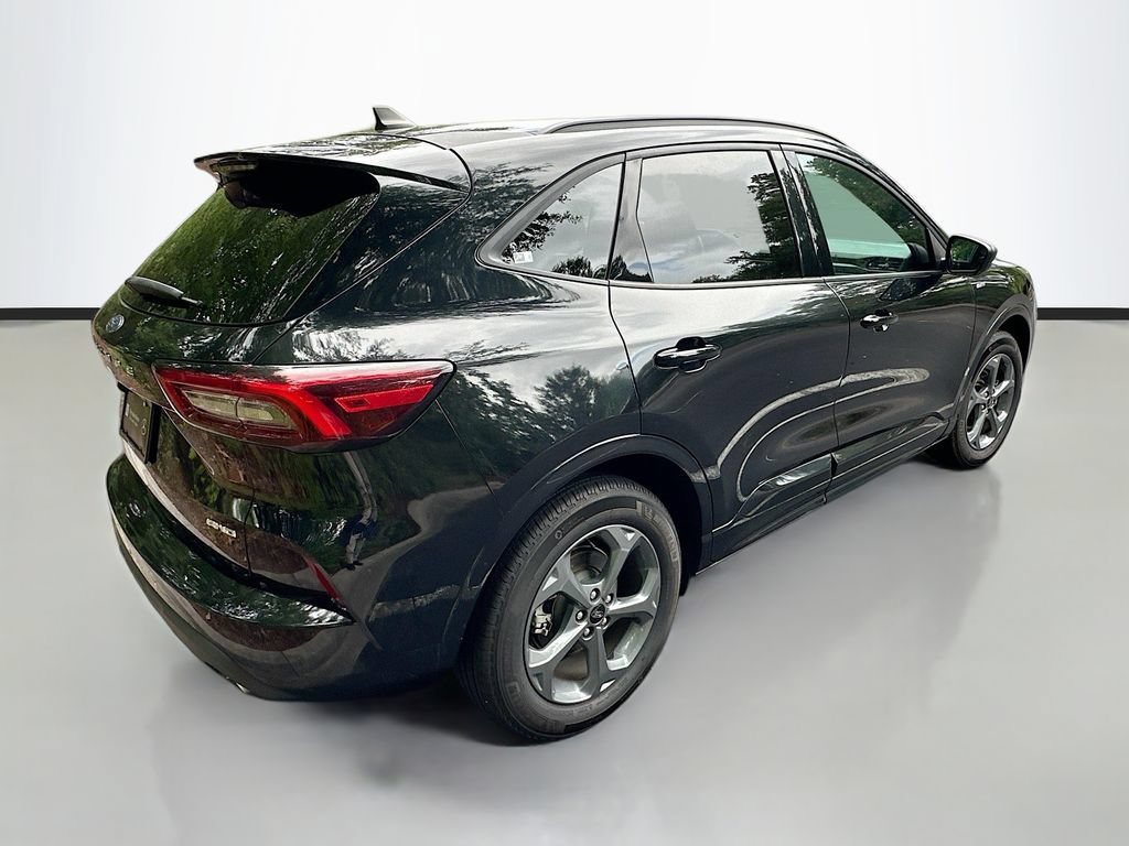 Used 2023 Ford Escape ST-Line AWD/4WD image 5