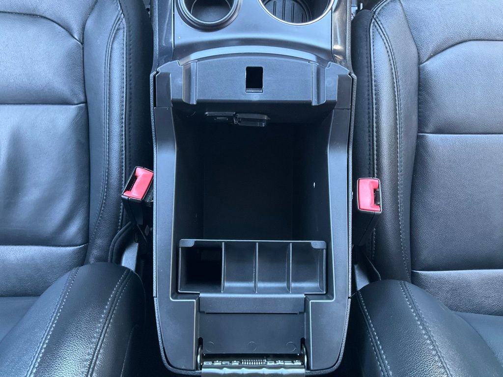 Used 2017 Ford Explorer XLT w/ Equipment Group 202A image 24