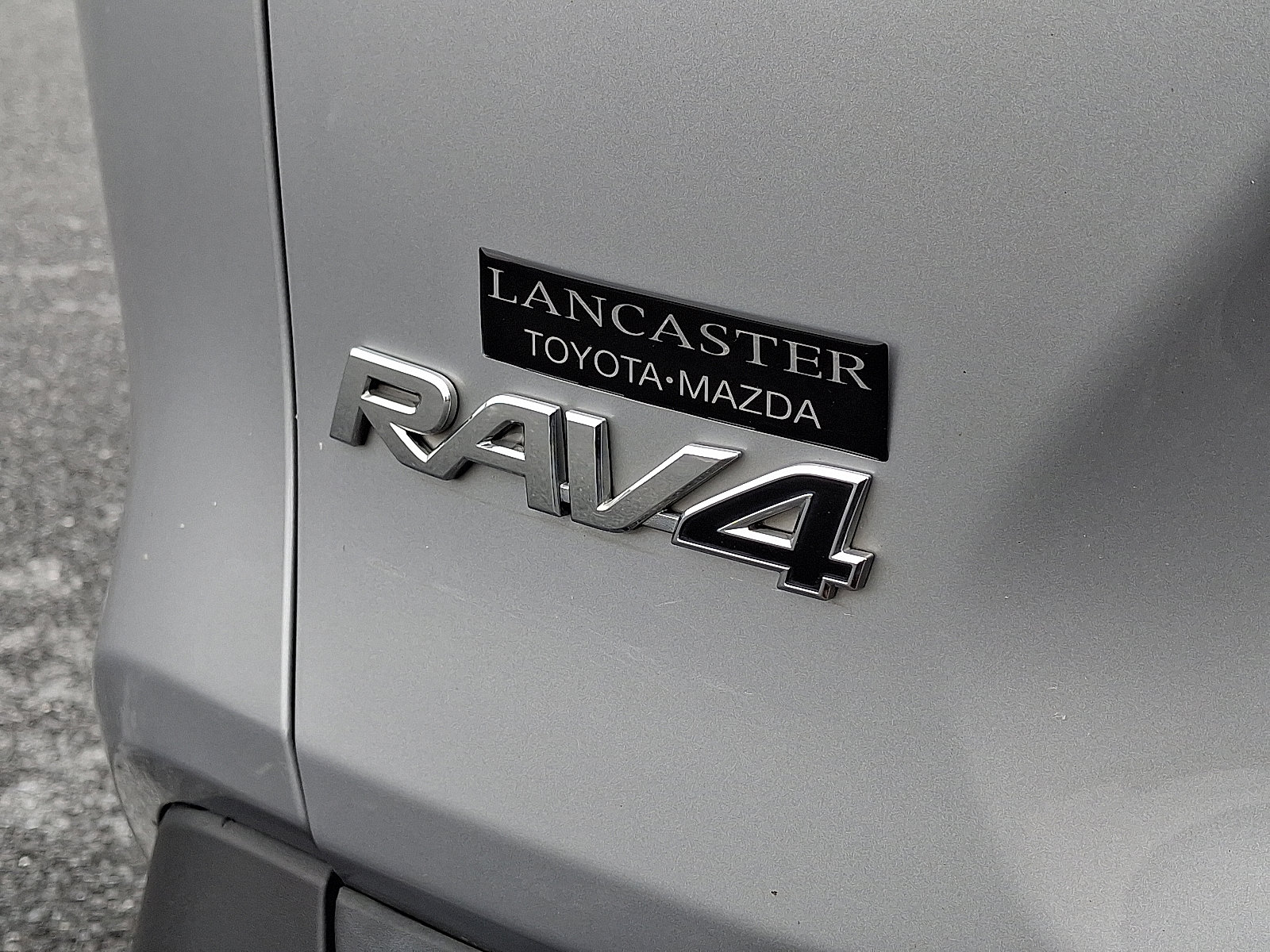 Used 2019 Toyota RAV4 Limited w/ All Weather Liner Package AWD/4WD image 9