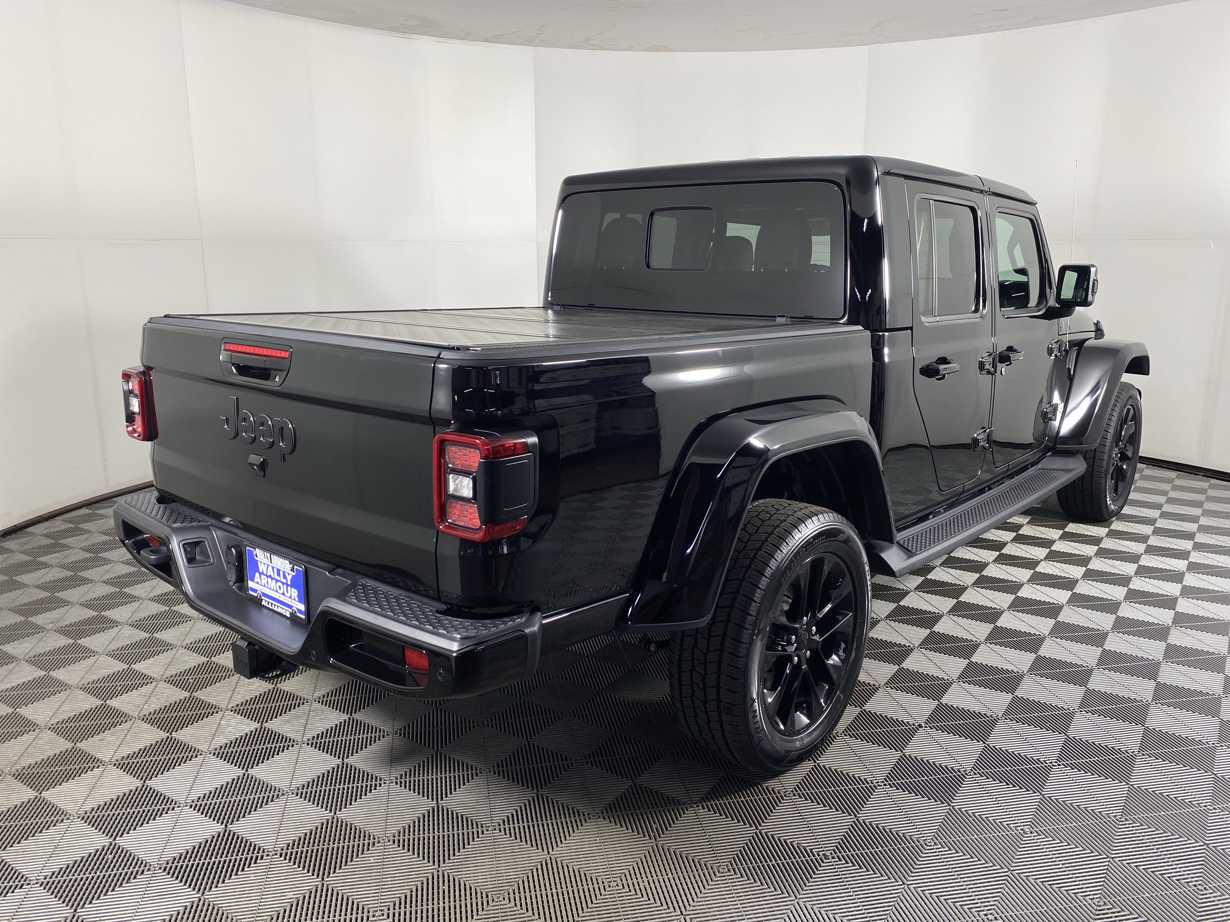 Used 2021 Jeep Gladiator Overland image 8