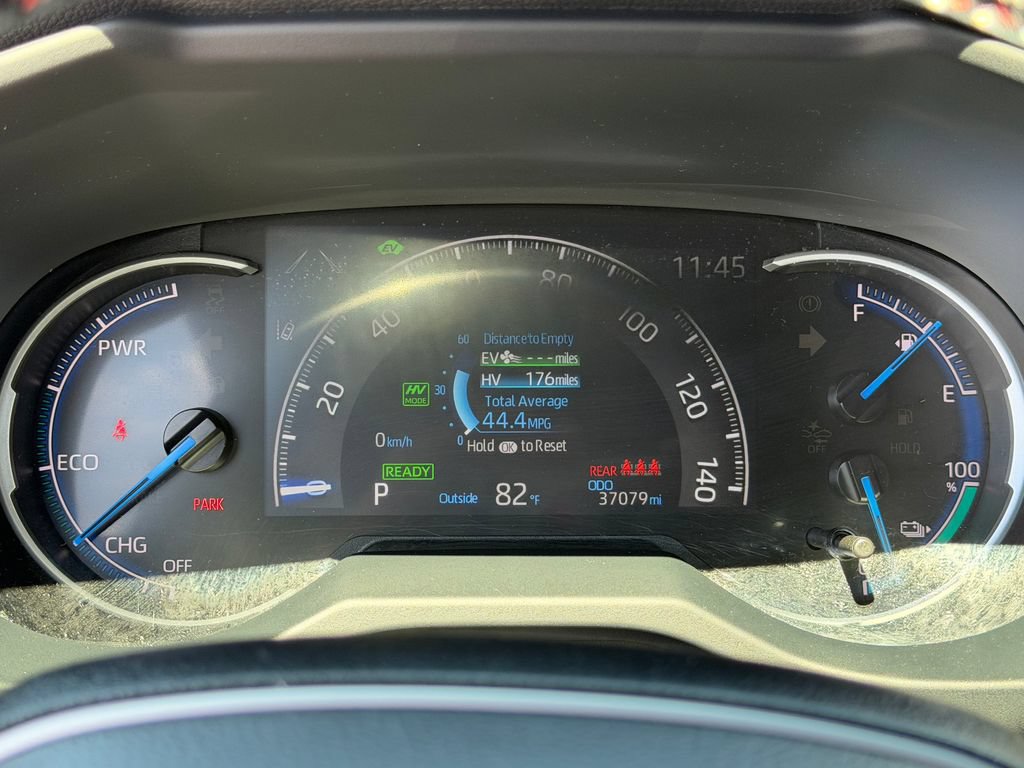 Used 2022 Toyota RAV4 SE w/ Weather & Moonroof Package AWD/4WD image 10