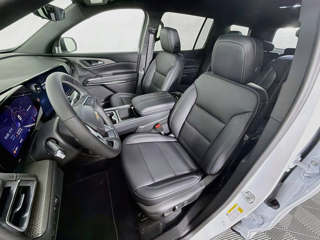 New 2026 Chevrolet Traverse LT w/ Driver Confidence Package AWD/4WD image 21