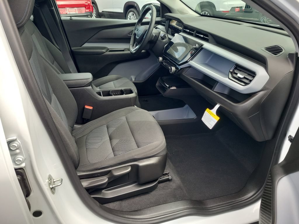 Used 2027 Chevrolet Bolt LT w/ Comfort Package FWD image 14