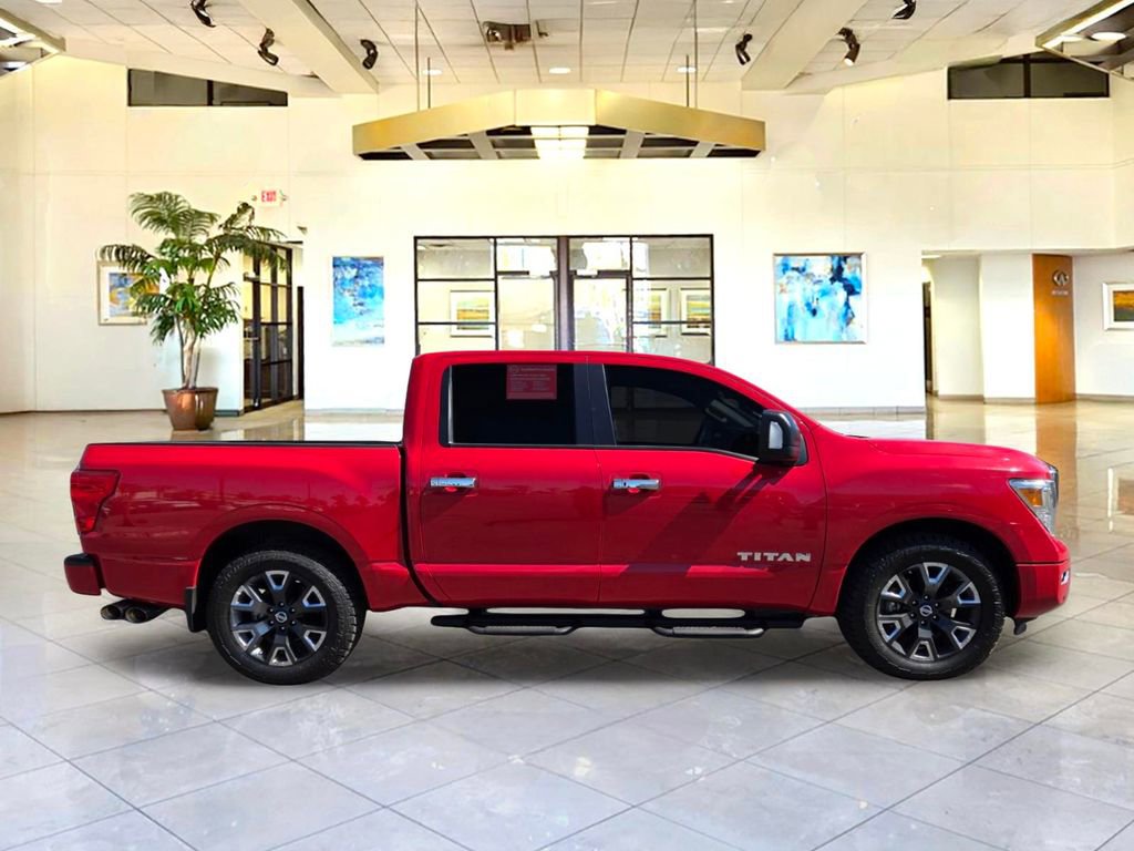 Certified 2022 Nissan Titan SV w/ SV Convenience Package RWD image 4