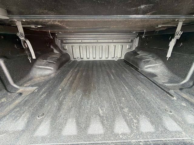 Used 2025 Nissan Frontier S image 11